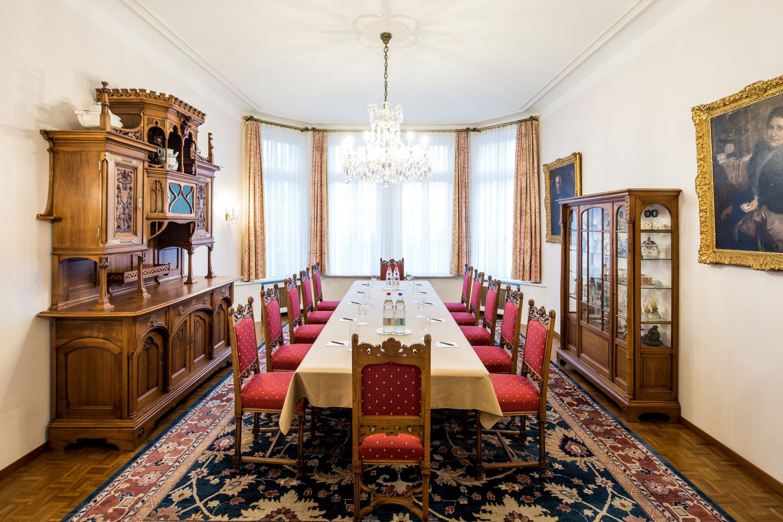 Hotel Schweizerhof Basel by null