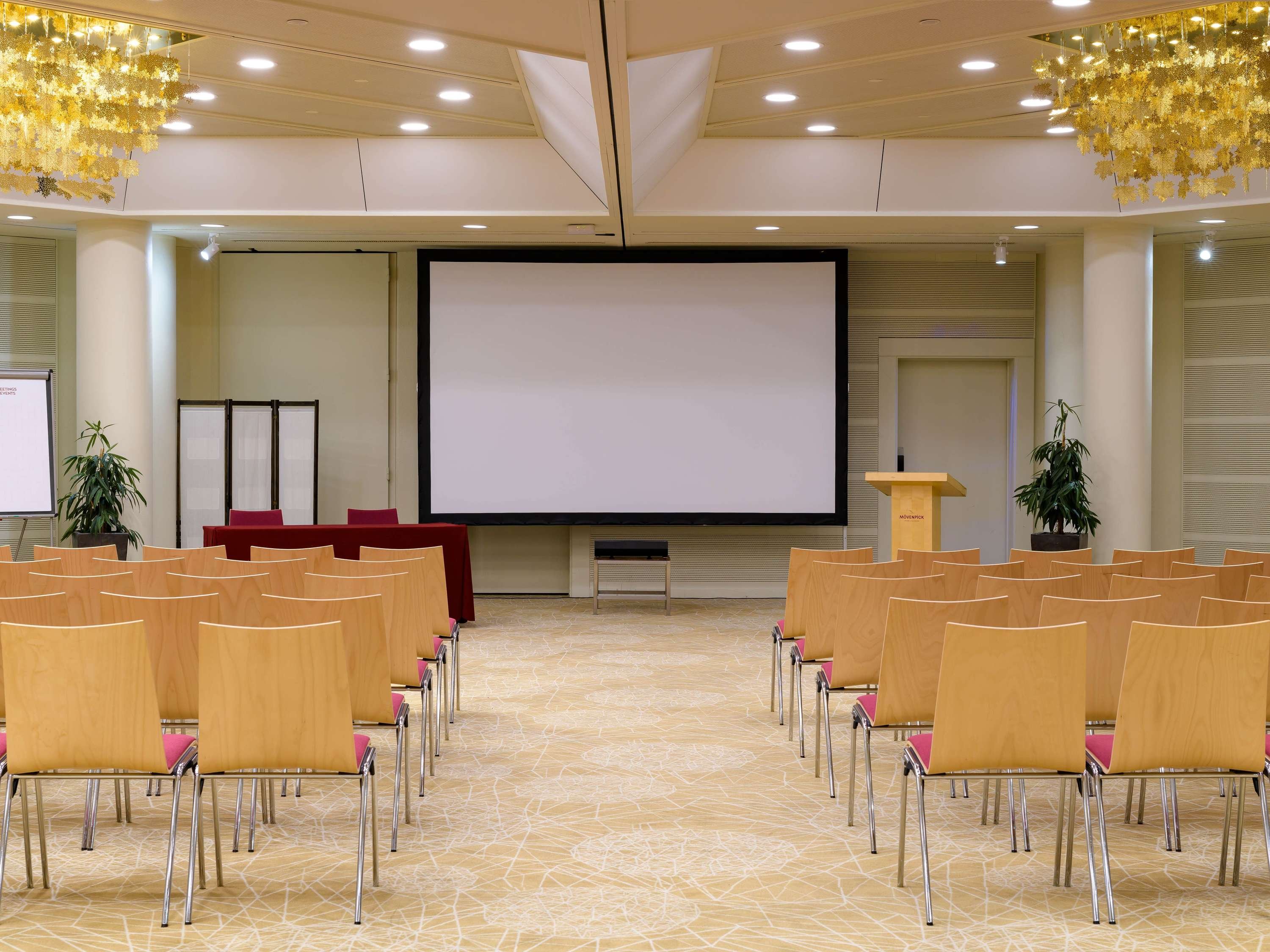 Mövenpick Lausanne by null