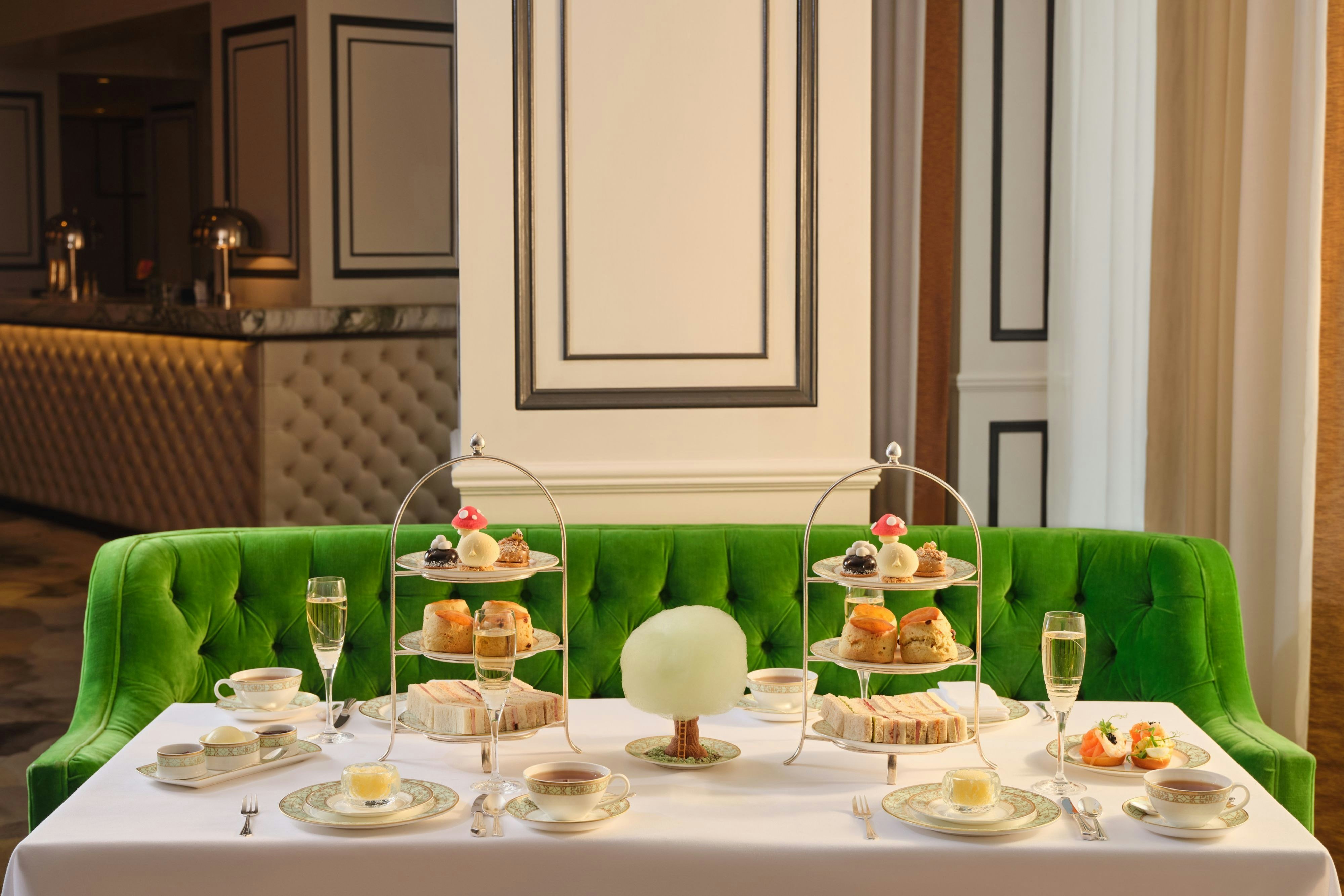 JW Marriott Grosvenor House London by null