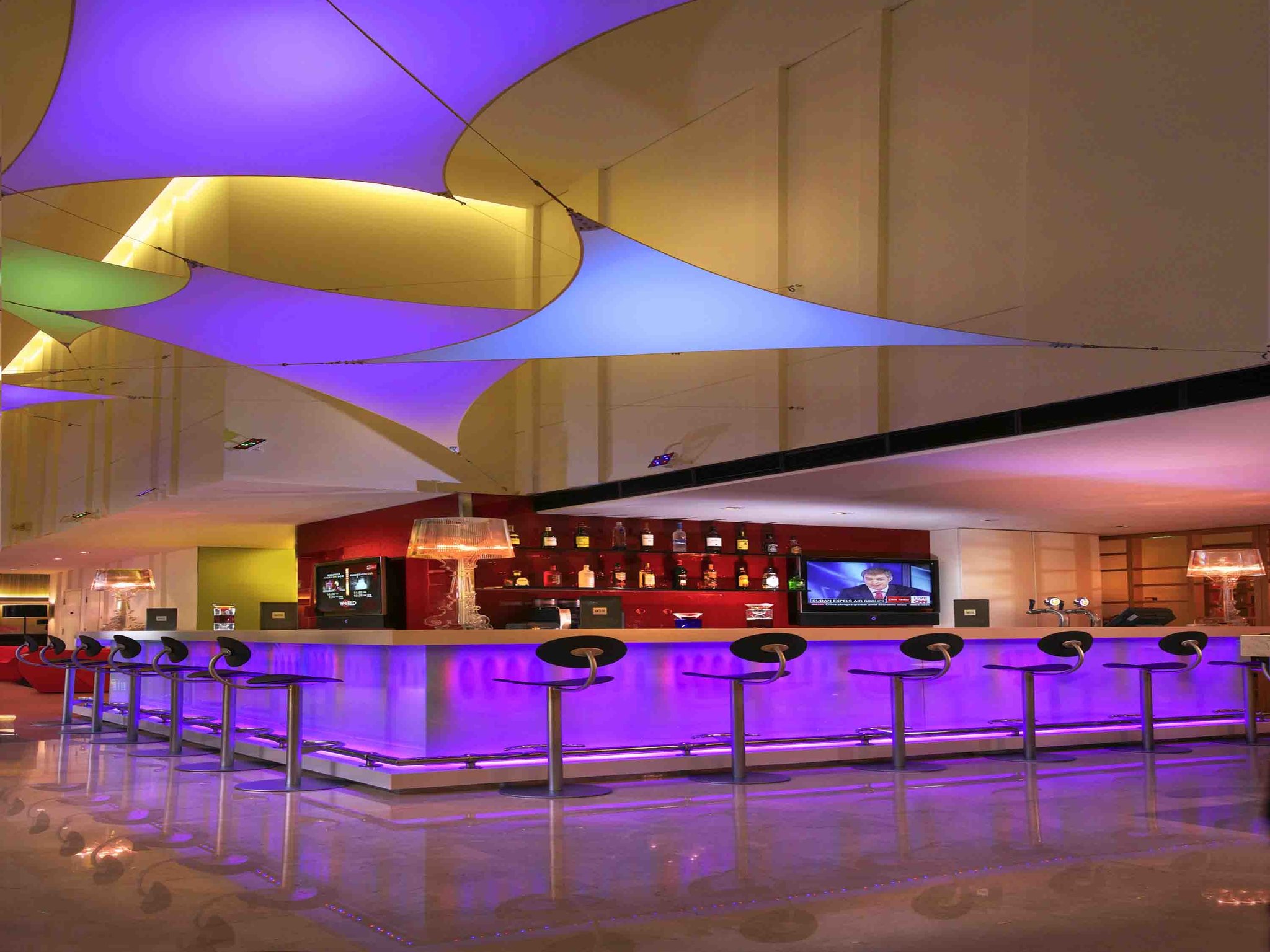 ibis Singapore on Bencoolen by null